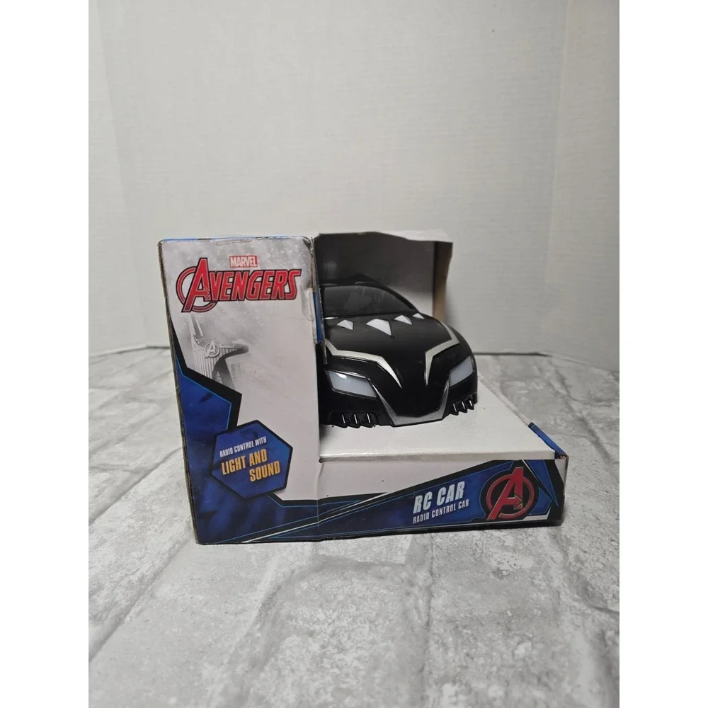 Marvel Avengers BLACK PANTHER Friction‎ Car *With Light & Sound* Item #731666